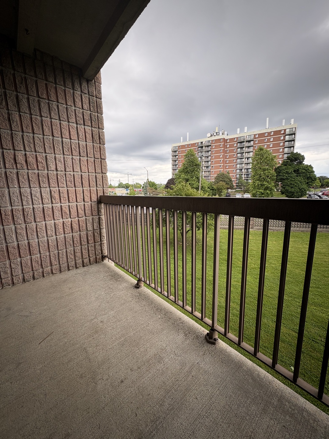205-17 Eldon Hall Pl