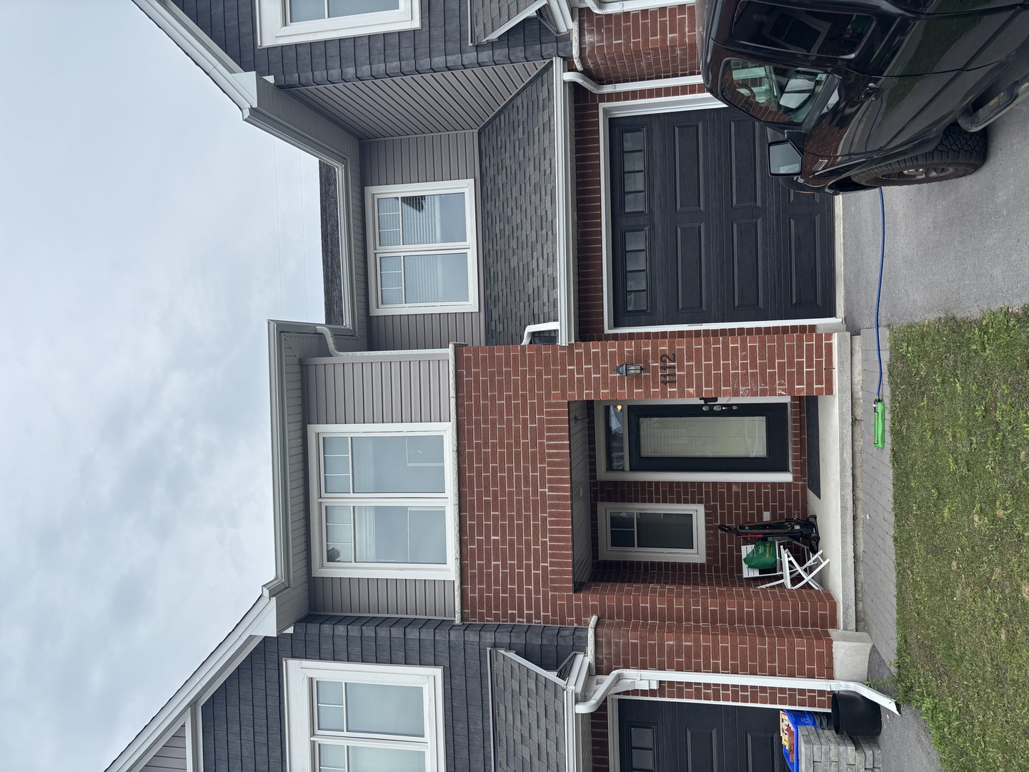 1112 Barrow Ave