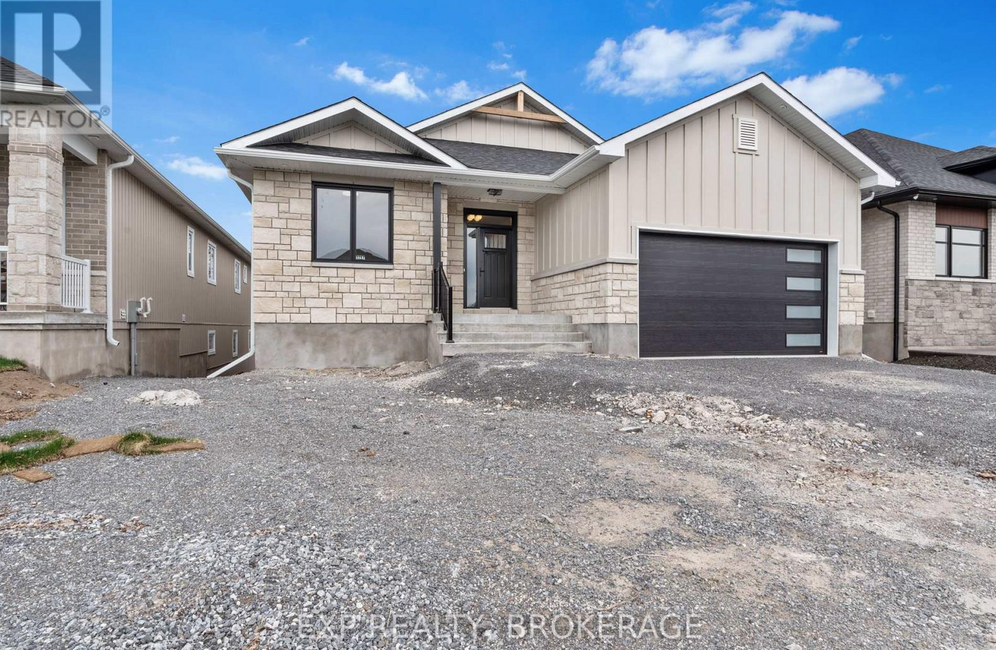 1257 Carfa Cres