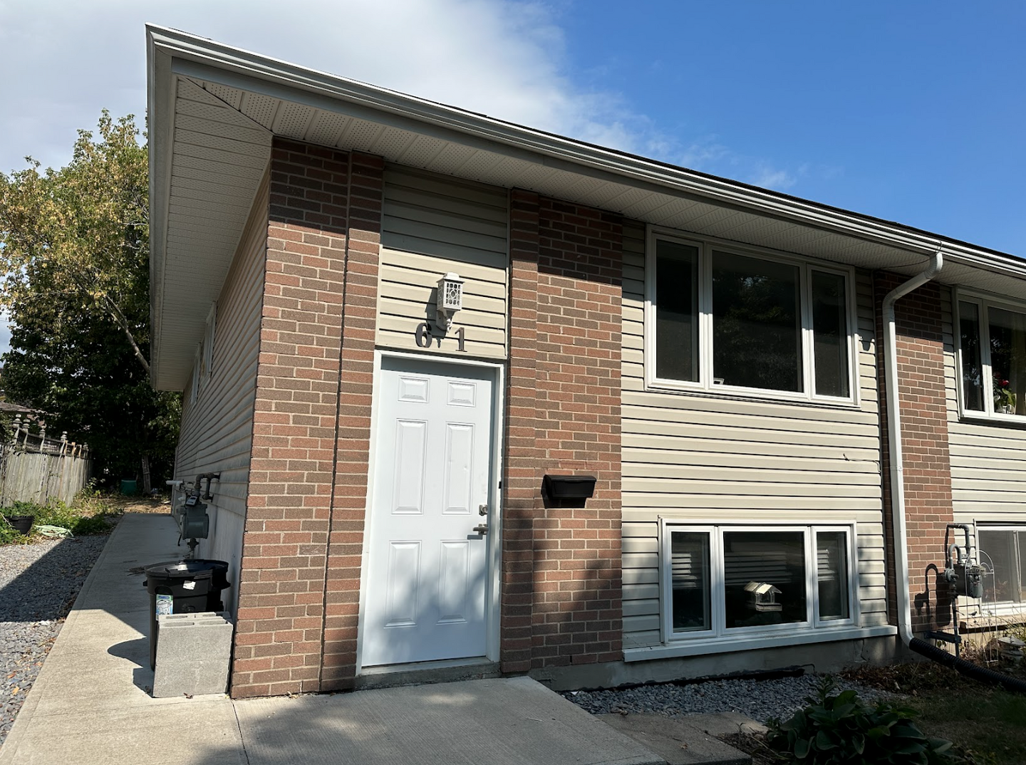 1-61 Abbey Dale Crt