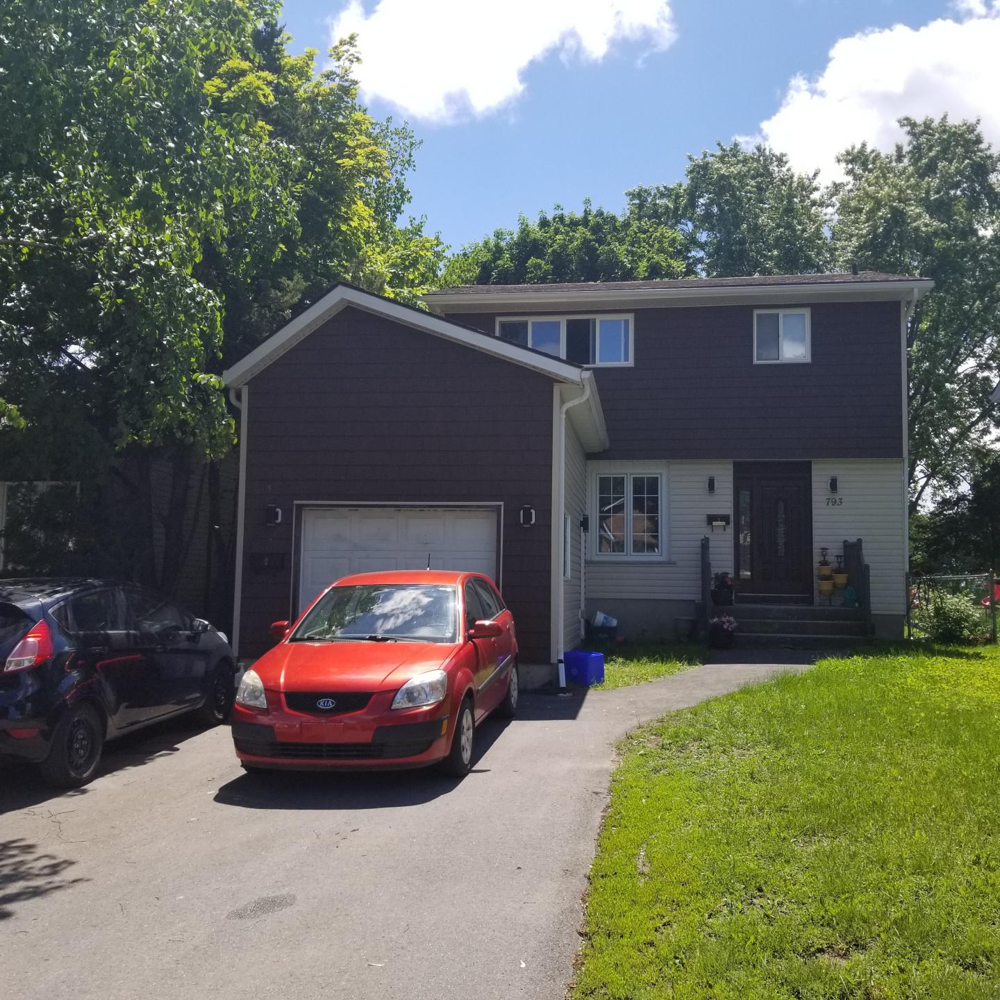 2-793 Old Colony Rd