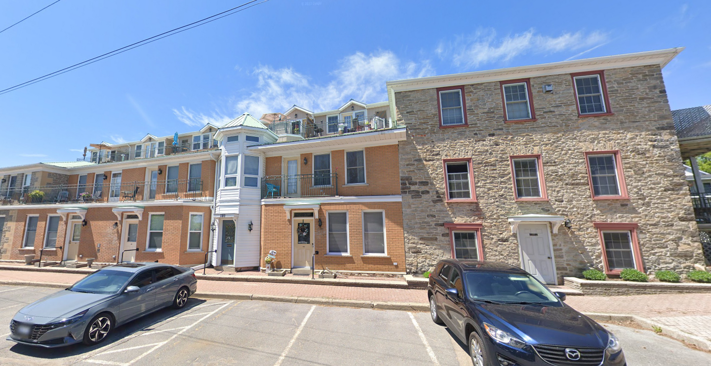 106-180 Water St