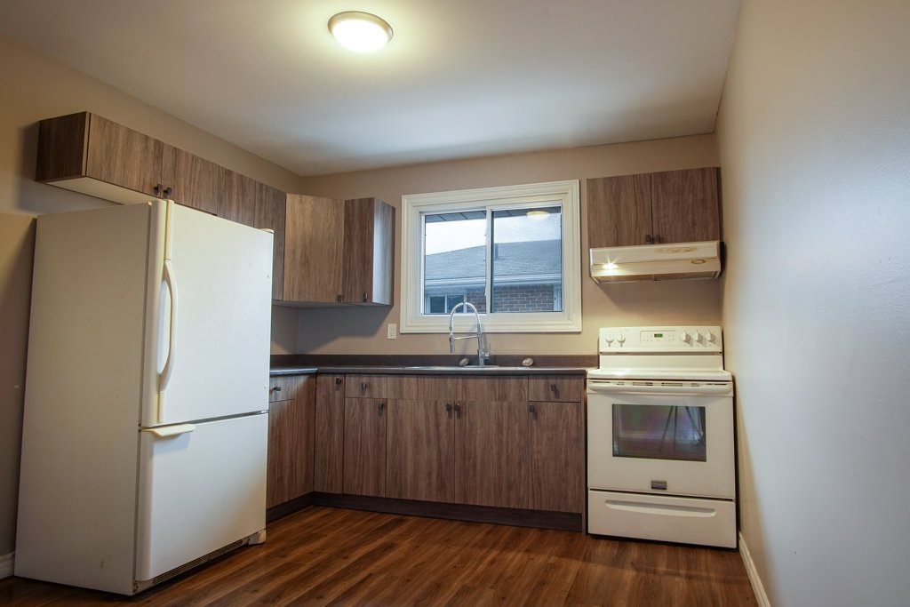 2-23 Baker St
